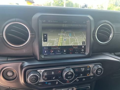 Used 2021 Jeep Wrangler Unlimited Sahara w/ Cold Weather Group AWD/4WD image 4