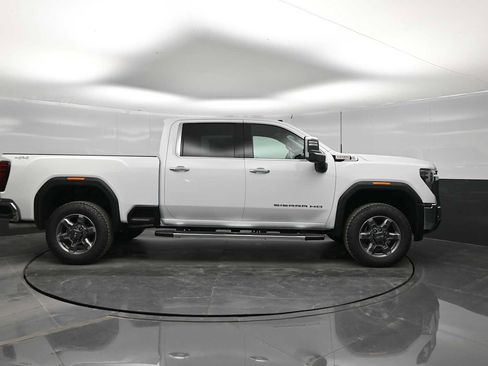 New 2026 GMC Sierra 2500 SLT w/ SLT Premium Package AWD/4WD image 9
