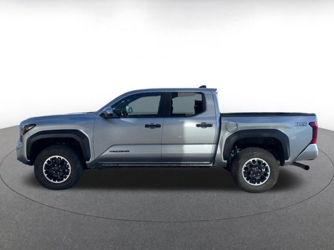 Used 2025 Toyota Tacoma TRD Off-Road image 8