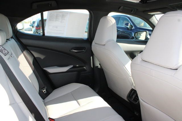 Certified 2025 Lexus UX 300h FWD image 7