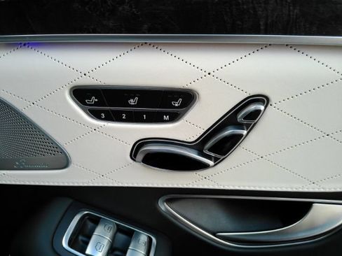 Used 2019 Mercedes-Benz S 63 AMG S 4MATIC Sedan image 30