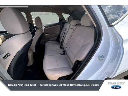 Used 2020 Hyundai Tucson SE image 19