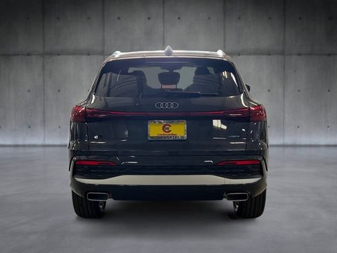 Used 2025 Audi Q5 Premium w/ Premium Plus AWD/4WD image 4