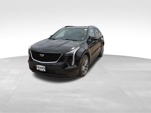 Used 2023 Cadillac XT4 Sport AWD/4WD image 5