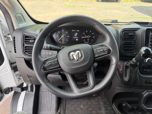 Used 2023 RAM ProMaster 3500 FWD image 9