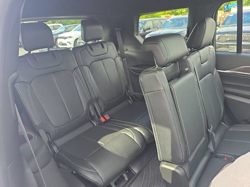 Used 2026 Jeep Grand Cherokee L Limited AWD/4WD image 12