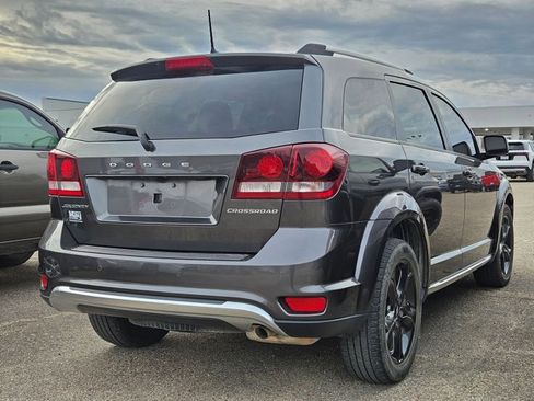 Used 2020 Dodge Journey Crossroad image 4