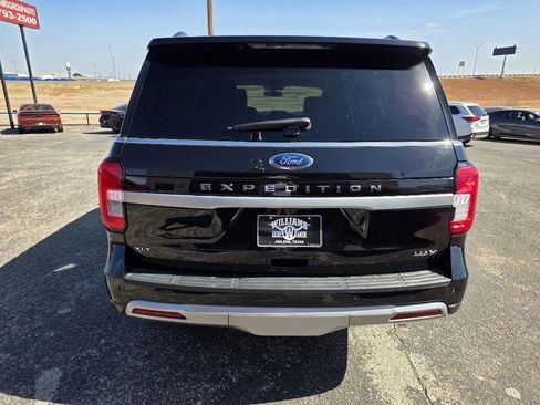 Used 2024 Ford Expedition Max XLT RWD image 6