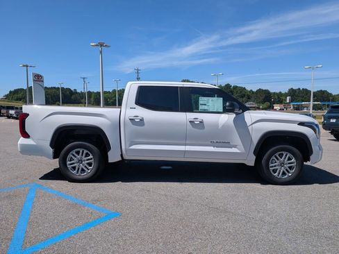 New 2026 Toyota Tundra SR5 AWD/4WD image 6