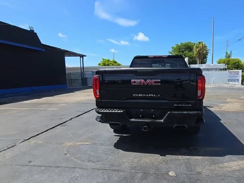 Used 2019 GMC Sierra 1500 Denali w/ Denali Ultimate Package AWD/4WD image 4