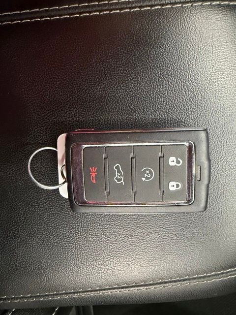 Used 2025 Jeep Grand Cherokee L Altitude AWD/4WD image 22