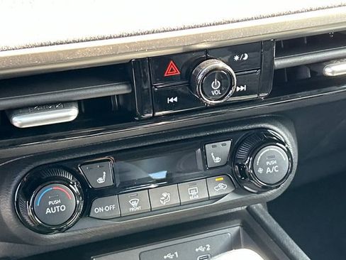 New 2026 Nissan Kicks SV w/ SV Premium Package AWD/4WD image 17