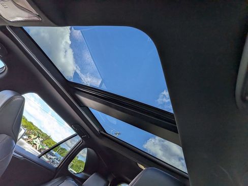 Used 2022 Toyota RAV4 XSE w/ Premium Package AWD/4WD image 15