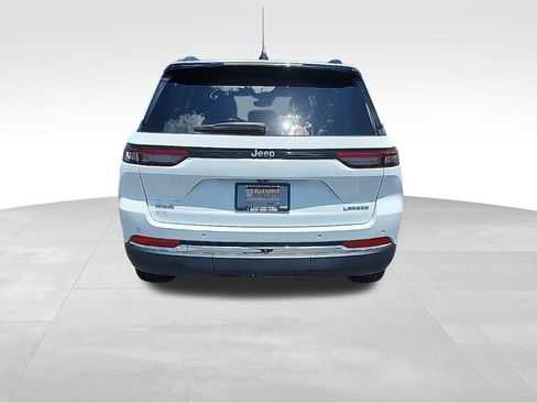 Certified 2023 Jeep Grand Cherokee Laredo image 10