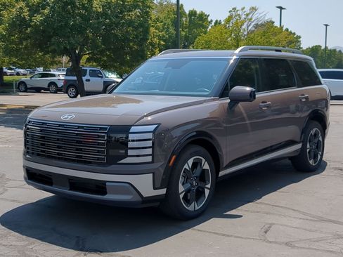 Certified 2026 Hyundai Palisade Limited AWD/4WD image 10