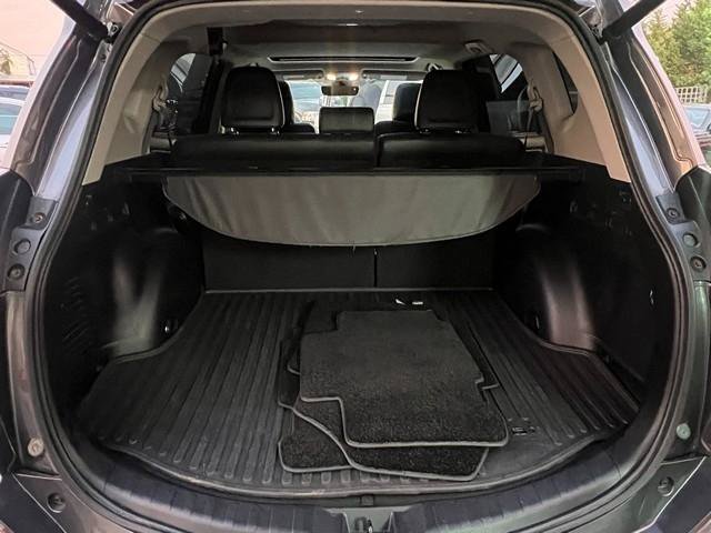 Used 2018 Toyota RAV4 Limited w/ All Weather Liner Package AWD/4WD image 18