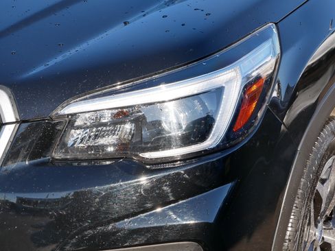 Used 2021 Subaru Forester Premium image 16