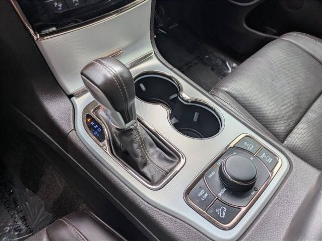 Used 2019 Jeep Grand Cherokee Summit w/ Platinum Series Group AWD/4WD image 13