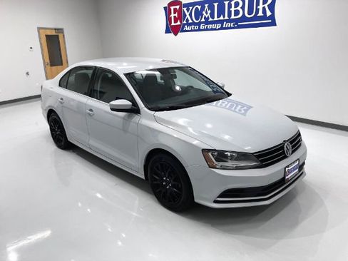 Used 2017 Volkswagen Jetta S image 44