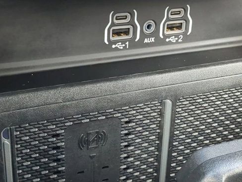 Used 2025 RAM 1500 Laramie w/ Sport Appearance Package image 21