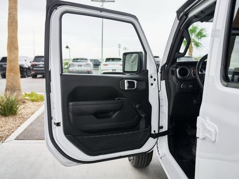 Used 2023 Jeep Wrangler Sport image 22