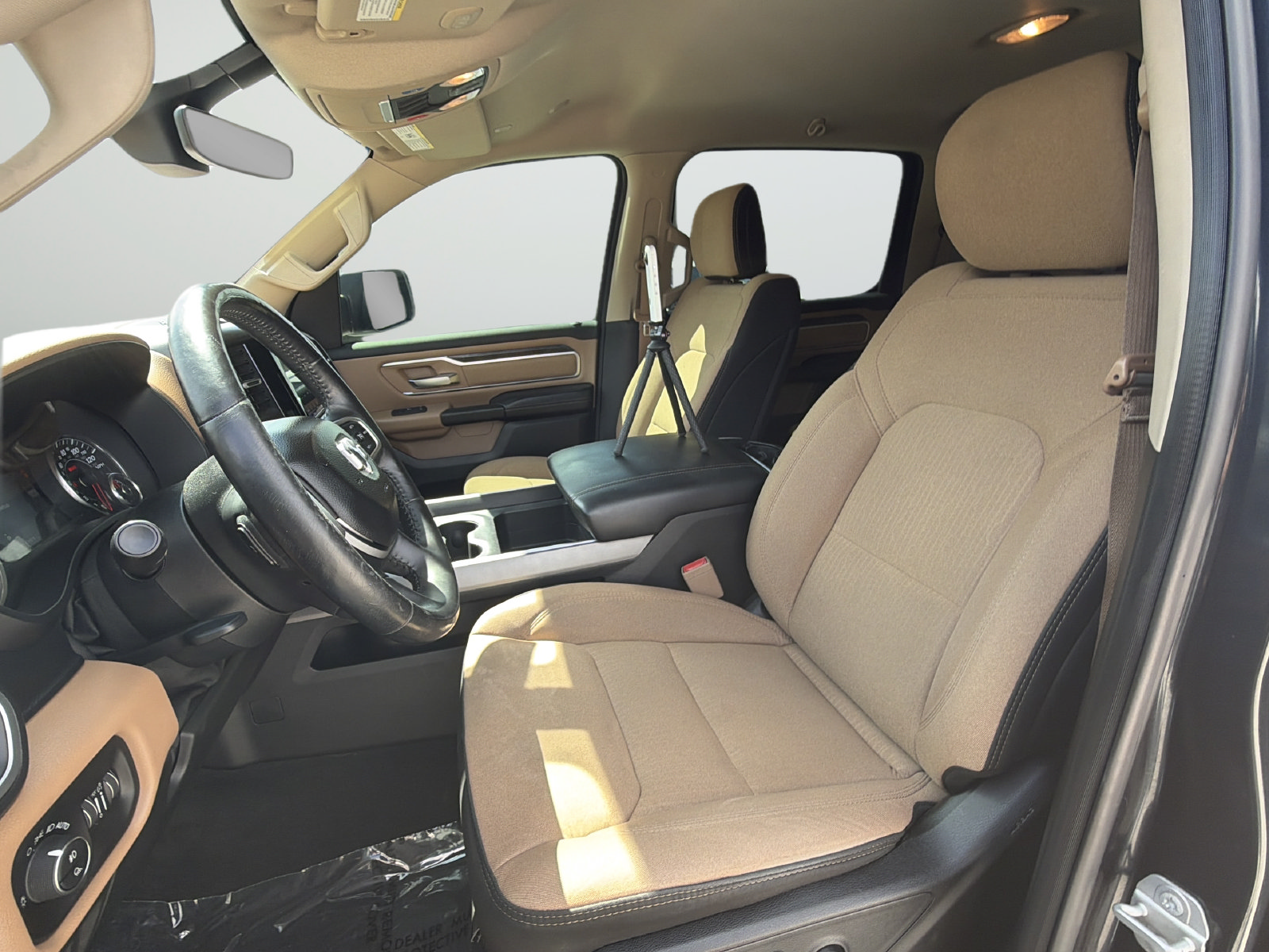 Used 2019 RAM 1500 Big Horn RWD image 32