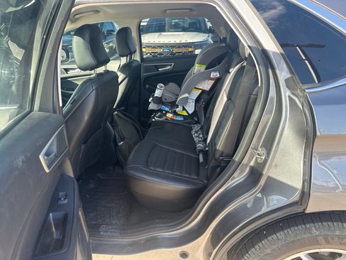 Used 2024 Ford Edge SEL w/ Convenience Package AWD/4WD image 6