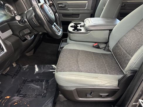 Used 2019 RAM 1500 Classic SLT w/ Luxury Group AWD/4WD image 13