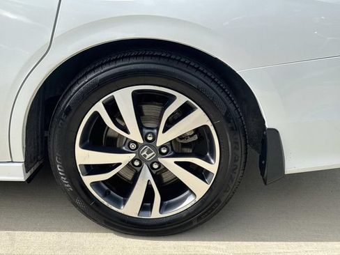 Used 2022 Honda Odyssey Touring image 5