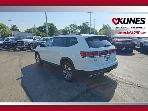 Used 2025 Volkswagen Atlas SE AWD/4WD image 6