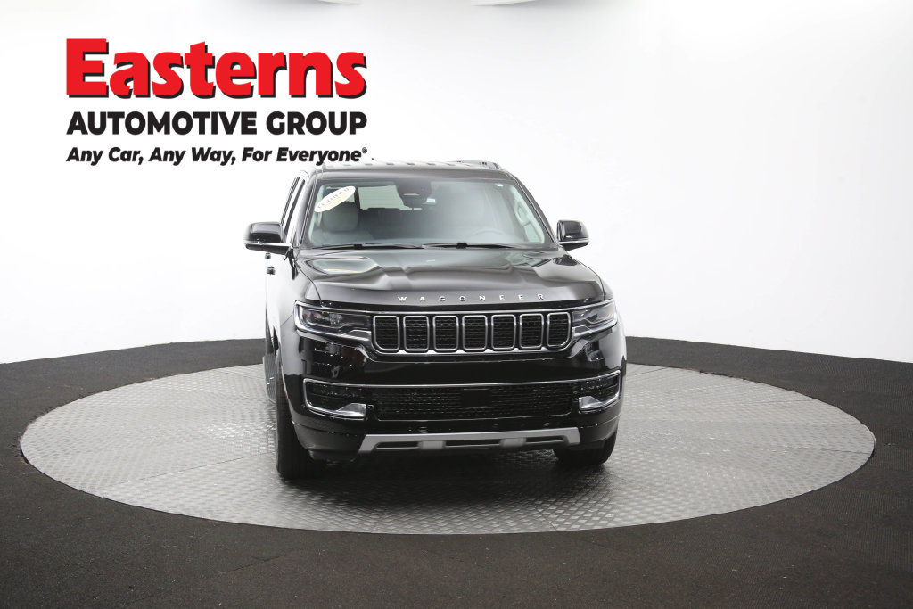 Used 2024 Jeep Wagoneer L Series II RWD image 61