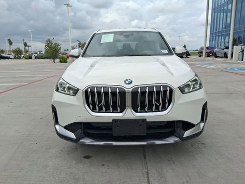 Used 2025 BMW X1 xDrive28i w/ Convenience Package AWD/4WD image 2