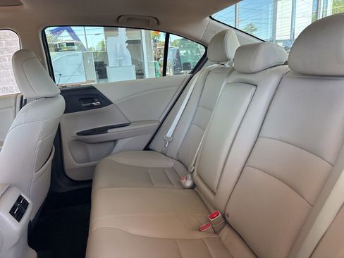 Used 2016 Honda Accord EX-L image 8