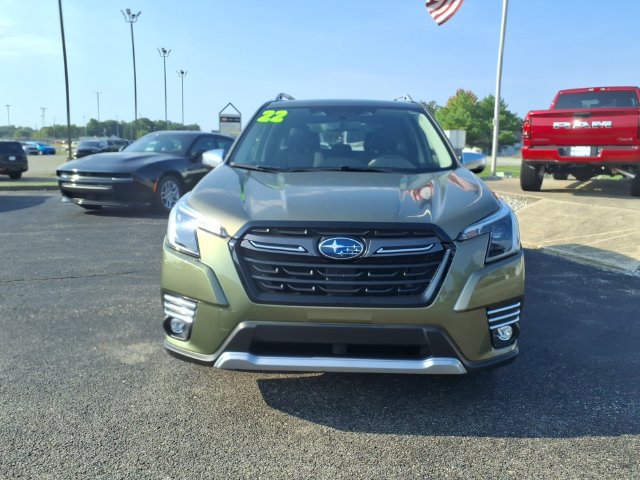 Used 2022 Subaru Forester Touring AWD/4WD image 2