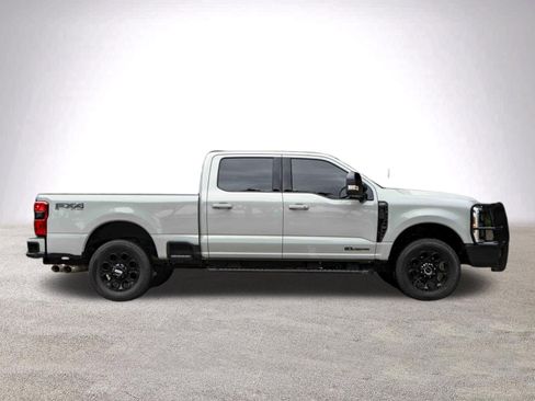 Used 2026 Ford F250 Lariat w/ Black Appearance Package AWD/4WD image 10