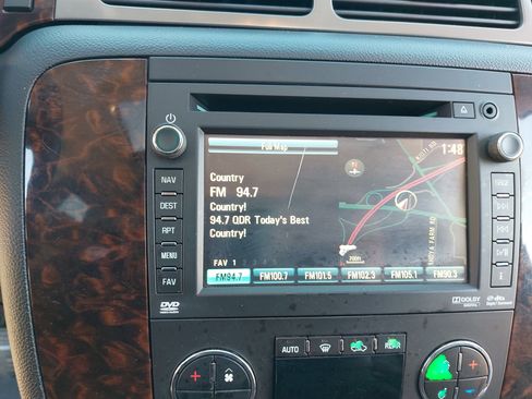 Used 2013 GMC Yukon Denali image 24