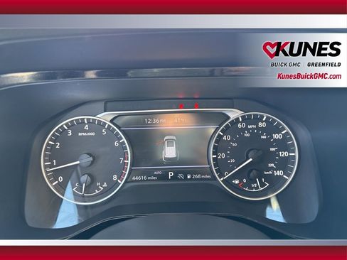 Used 2025 Nissan Pathfinder SV AWD/4WD image 23