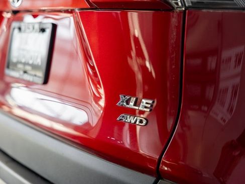 Used 2021 Toyota RAV4 XLE image 8