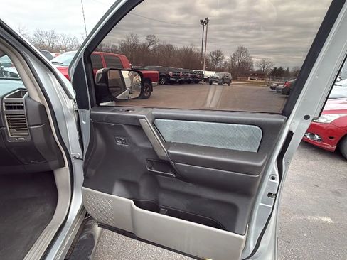 Used 2004 Nissan Titan SE w/ (Bed) Utility Bed Pkg image 14