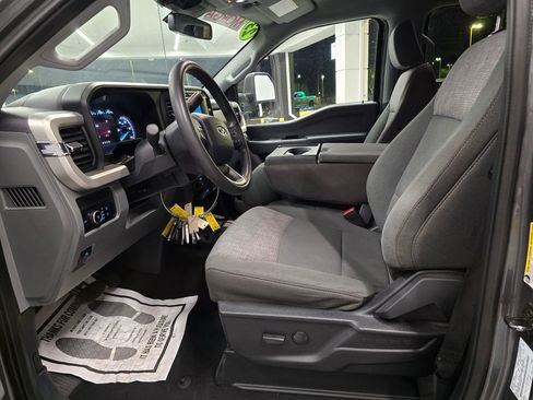 Used 2023 Ford F250 XLT AWD/4WD image 19