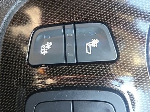 Used 2020 GMC Acadia AT4 w/ GMC Pro Grade Package image 21