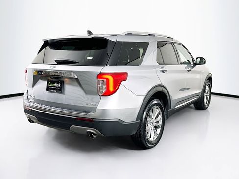 Used 2024 Ford Explorer Limited image 9