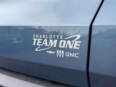 Used 2025 Chevrolet Traverse LT AWD/4WD image 34