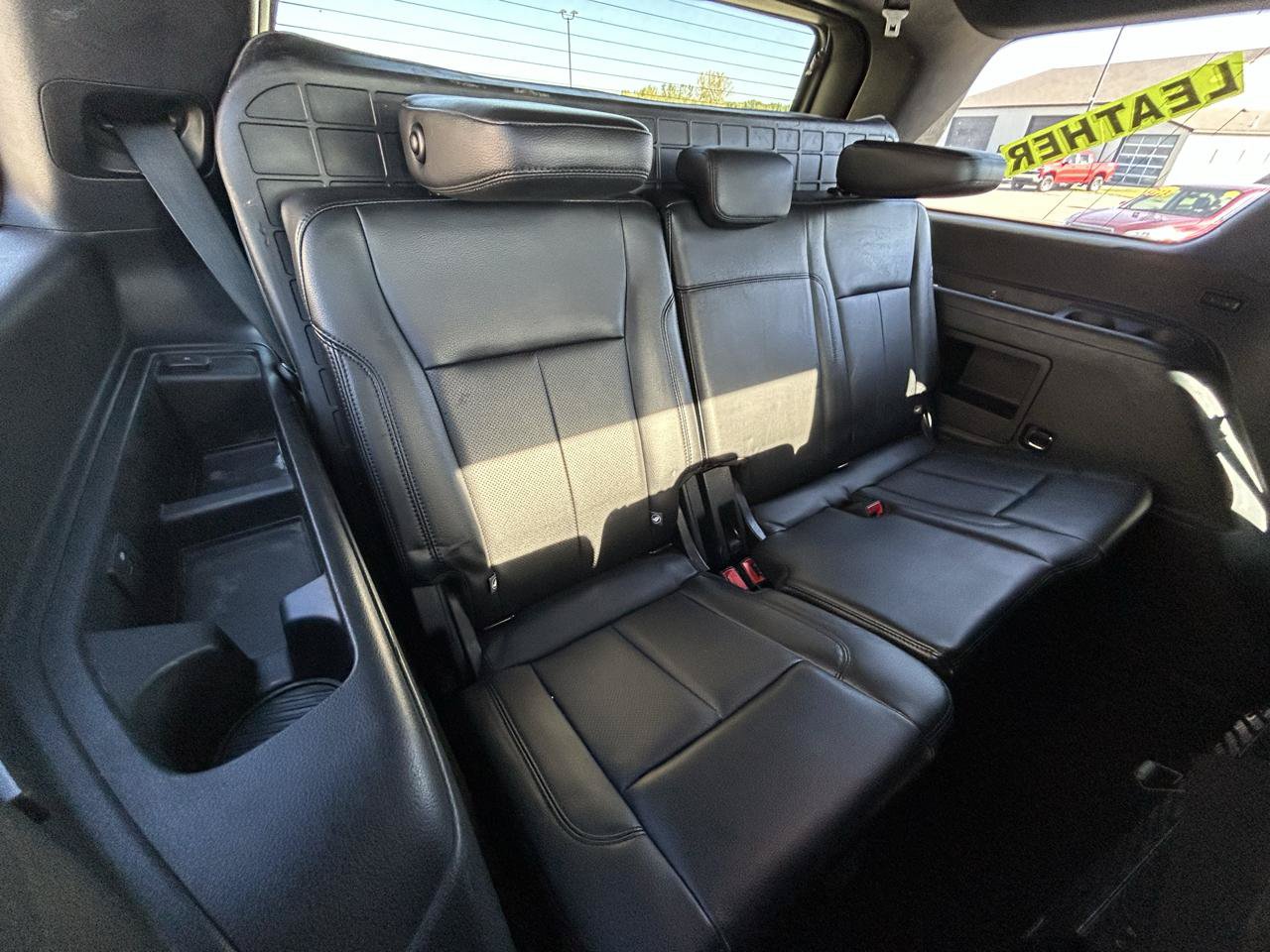 Used 2019 Ford Expedition XLT w/ Equipment Group 202A AWD/4WD image 13