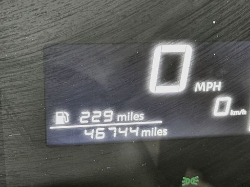 Used 2025 Nissan Kicks SV AWD/4WD image 18