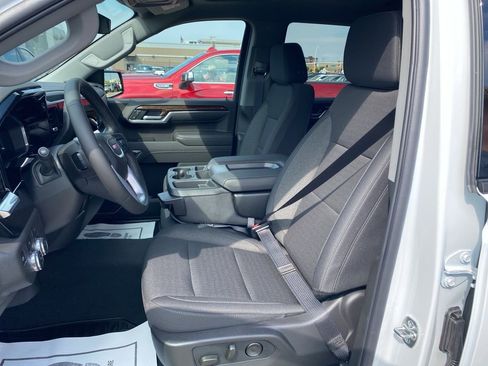 New 2026 GMC Sierra 1500 Elevation image 11