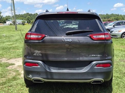 Used 2015 Jeep Cherokee Limited AWD/4WD image 4