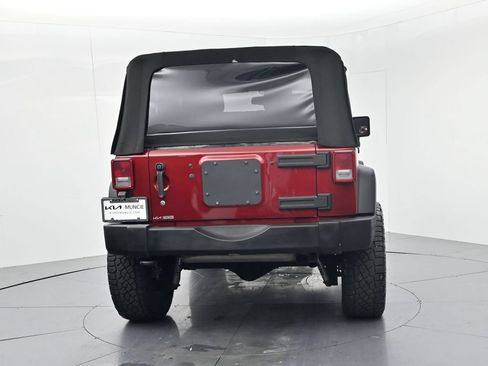 Used 2013 Jeep Wrangler Sport AWD/4WD image 7