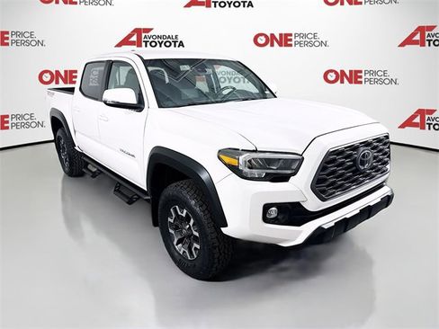 Certified 2020 Toyota Tacoma TRD Off-Road image 1