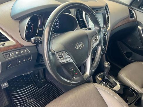 Used 2017 Hyundai Santa Fe Limited image 20